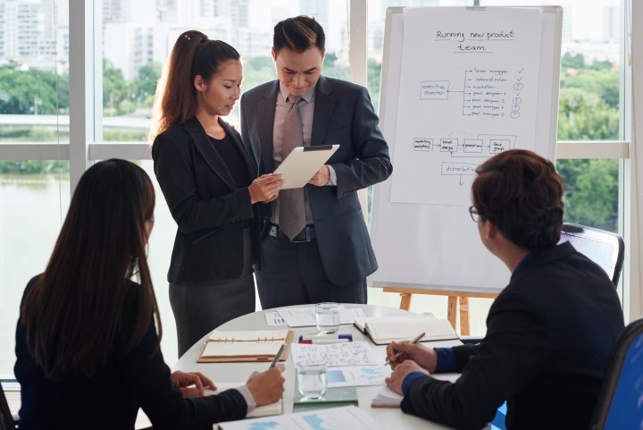 analyzing-financial-figures (1)